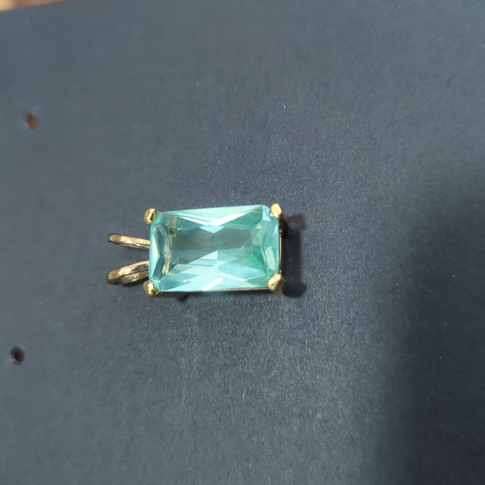 UTC 925 sterling silver sea foam green pendant